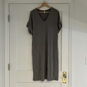 Wishlist Front Slit Short Sleeve Midi Dress